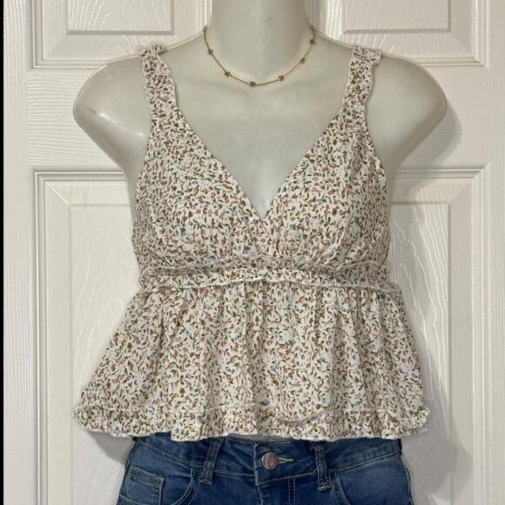 SHEIN- Floral peplum top with adjustable straps and ruffle detailing Small